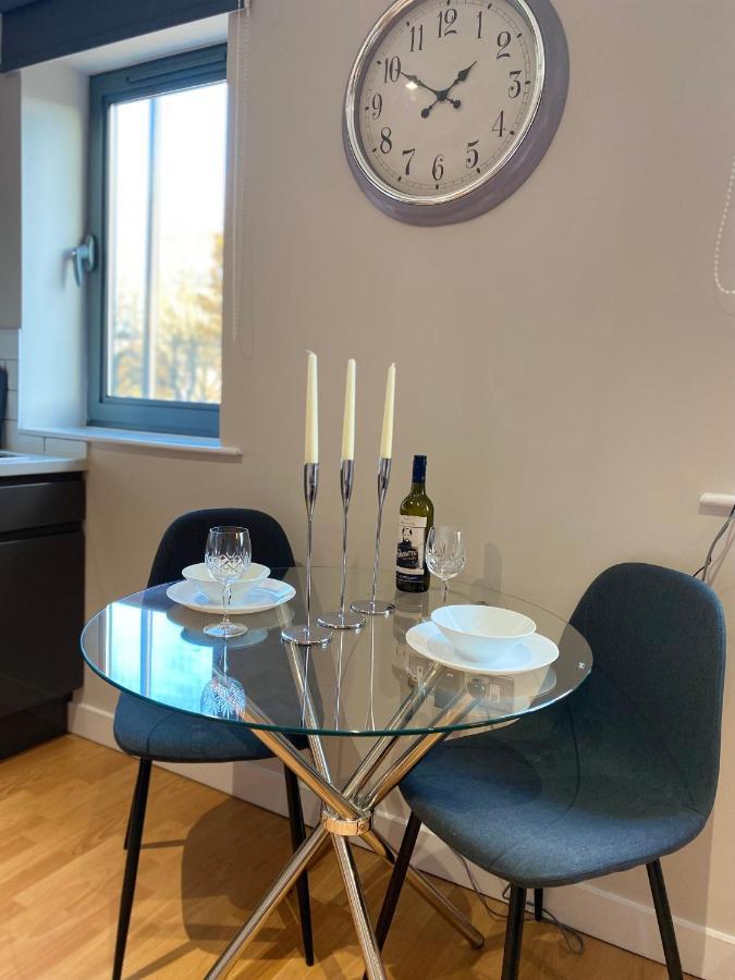 City Centre Modern Studio Apartment - Westone Free Wifi, Gym Access, Netflix Шеффілд Екстер'єр фото