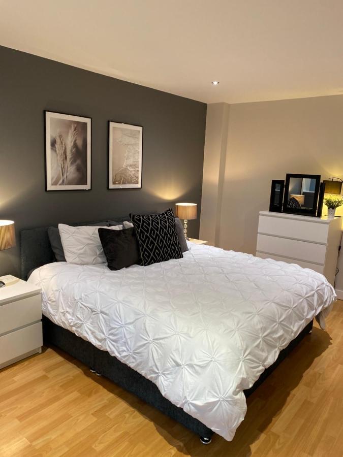 City Centre Modern Studio Apartment - Westone Free Wifi, Gym Access, Netflix Шеффілд Екстер'єр фото