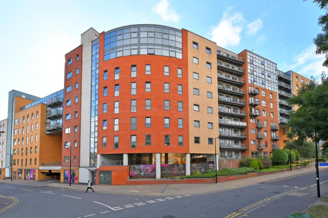 City Centre Modern Studio Apartment - Westone Free Wifi, Gym Access, Netflix Шеффілд Екстер'єр фото